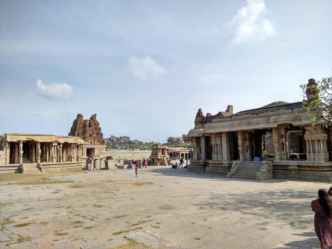 Hampi Badami Packages - Collection Hampi Badami Packages - Collection